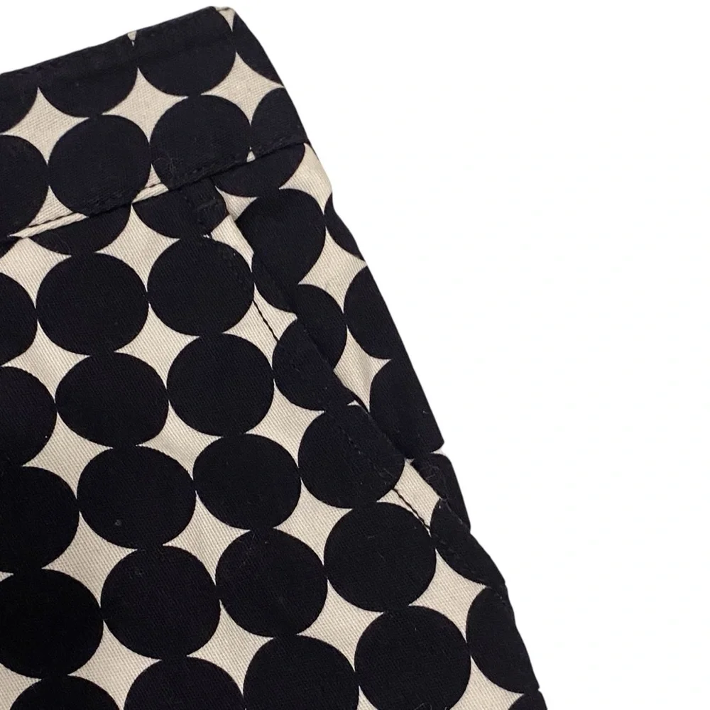 Larry Levine Stretch Black & White Geometric Print Skirt - New - Size 10